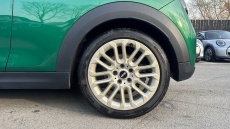 MINI Cooper 1.5 C Exclusive 3dr Auto Petrol Hatchback